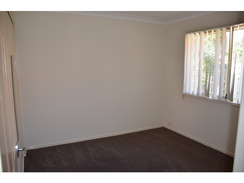 6 Yamie Ave, Varsity Lakes QLD 4227