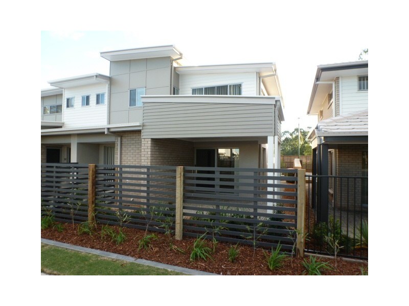 86 Carselgrove Ave, Fitzgibbon QLD 4018