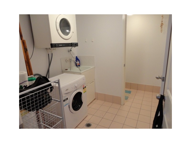 9/5-7 Old Burleigh Road, Surfers Paradise QLD 4217