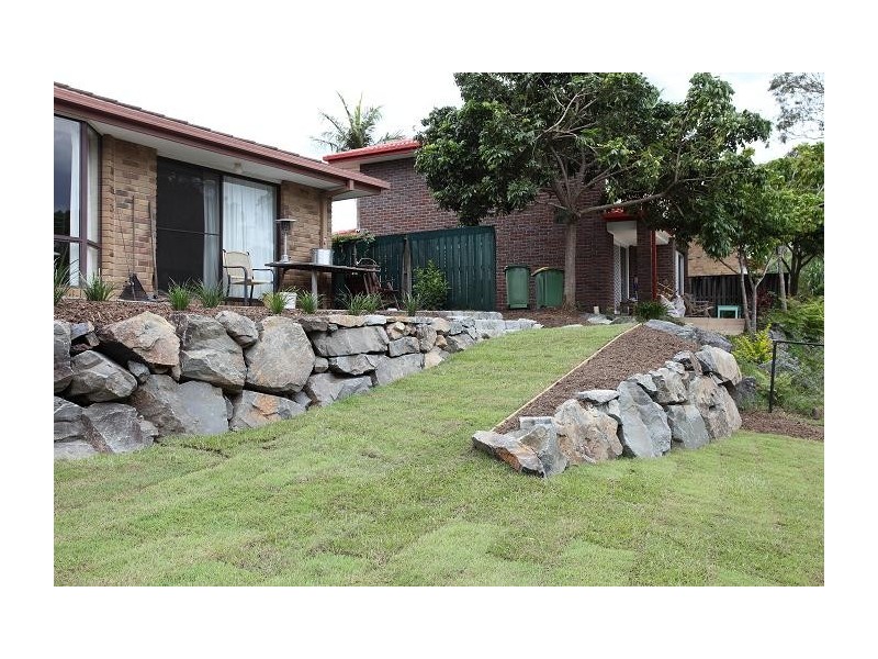 13 Cosmos Court, Elanora QLD 4221