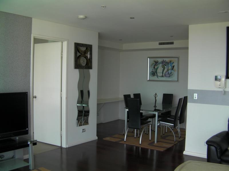 1 Como Crescent, Southport QLD 4215