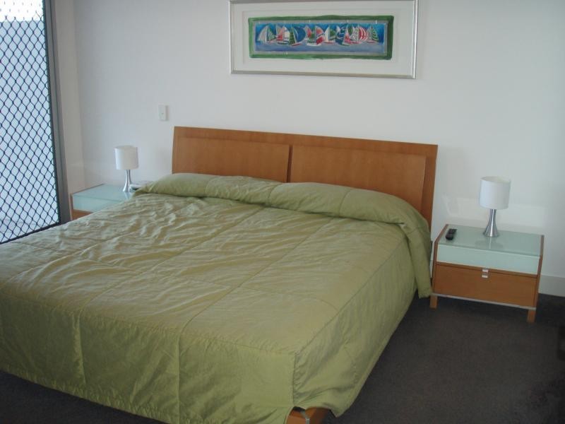 13 Nicklin Way, Minyama QLD 4575