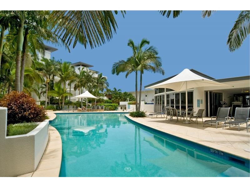 13 Nicklin Way, Minyama QLD 4575