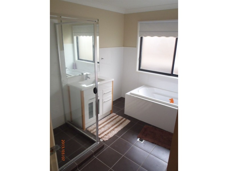 4 Hackney Terrace, Upper Coomera QLD 4209