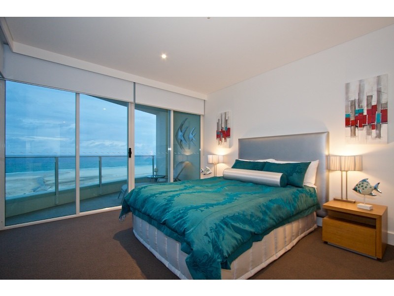 801/2 Creek Street, Coolangatta QLD 4225
