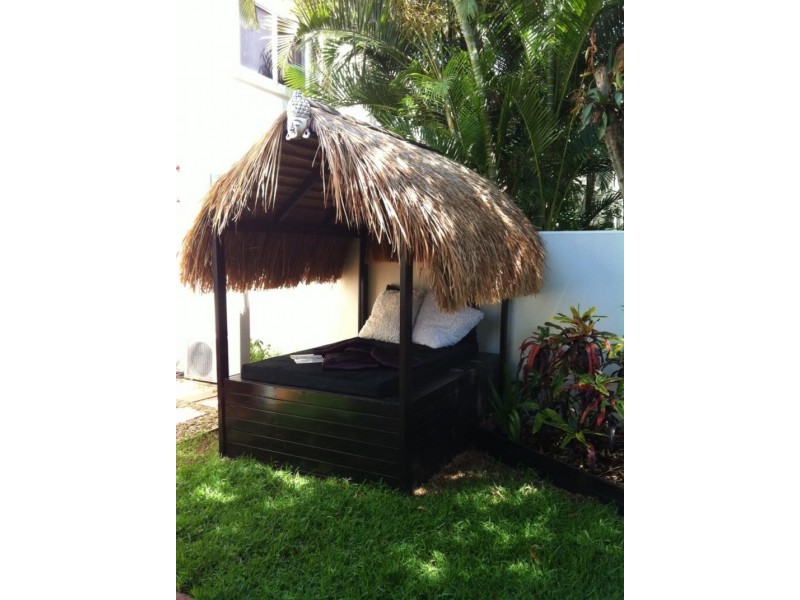 100 Cotlew St East, Southport QLD 4215