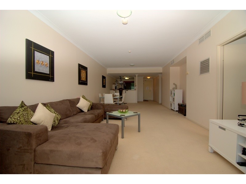 35 Ferry Street, Kangaroo Point QLD 4169