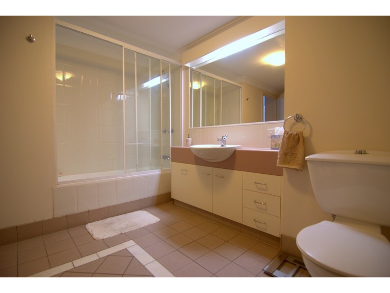 35 Ferry Street, Kangaroo Point QLD 4169