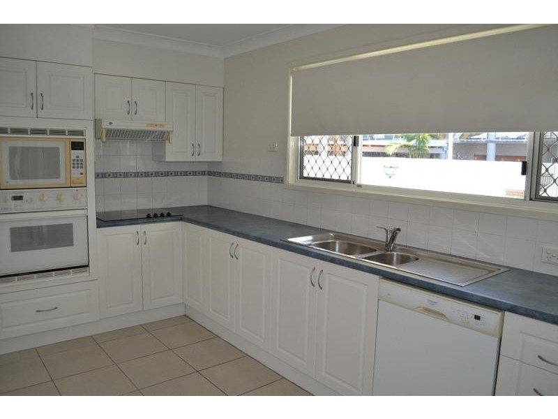 2 Eastcourt Lane, Sunnybank Hills QLD 4109