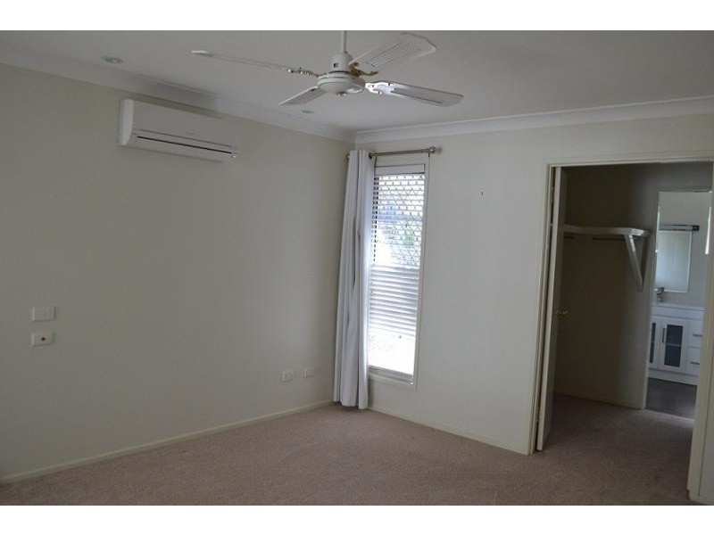 2 Eastcourt Lane, Sunnybank Hills QLD 4109