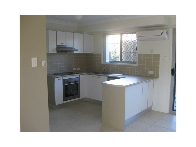 30 Carmarthen Circuit, Pacific Pines QLD 4211