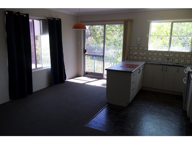 4/6 Meredith Street, Redcliffe QLD 4020