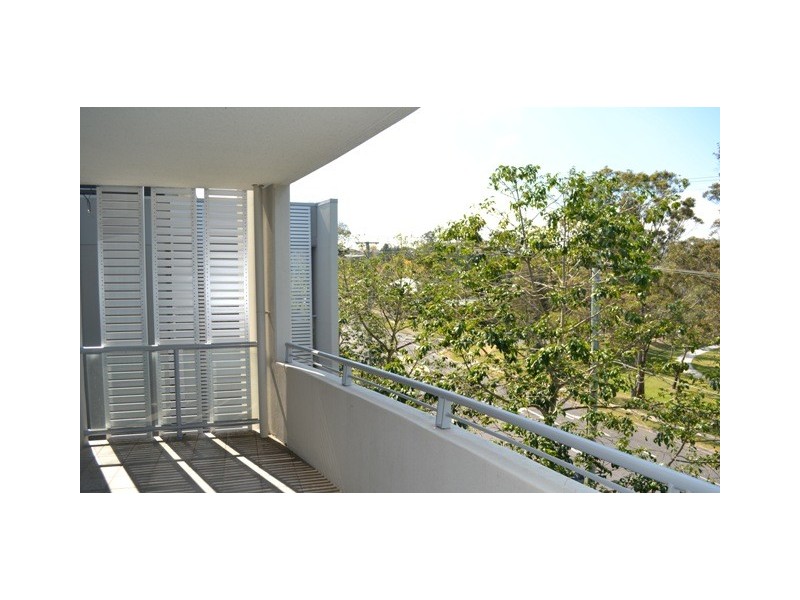 53/2 Campbell St, Toowong QLD 4066