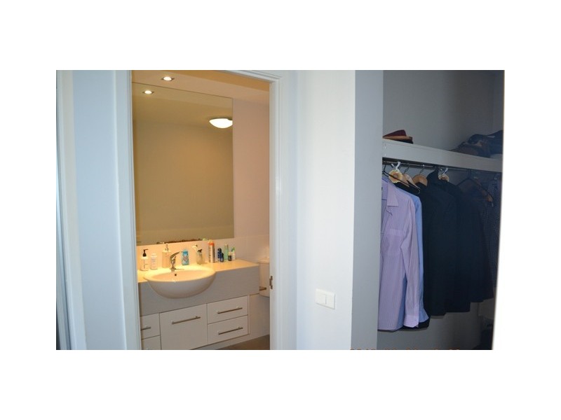 53/2 Campbell St, Toowong QLD 4066