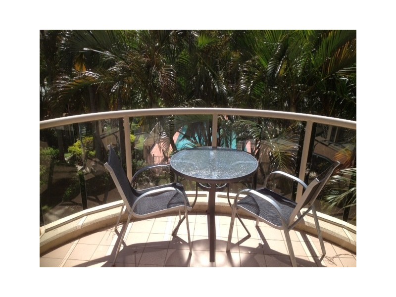 15 Santa Monica Blvd, Miami QLD 4220