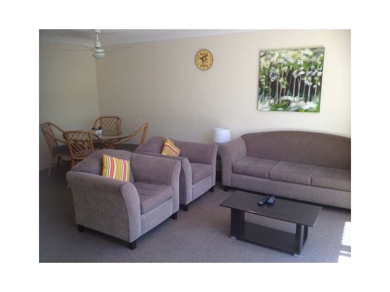 15 Santa Monica Blvd, Miami QLD 4220