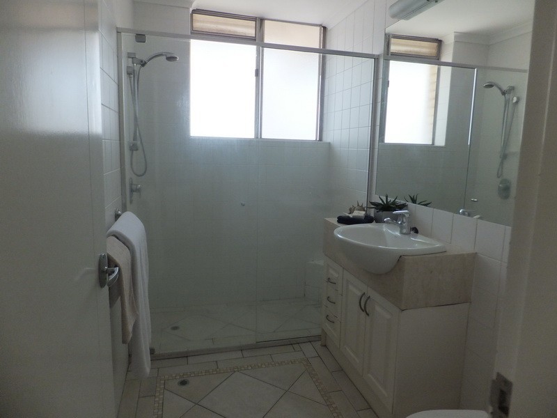 16/92 Macquarie Street, St Lucia QLD 4067