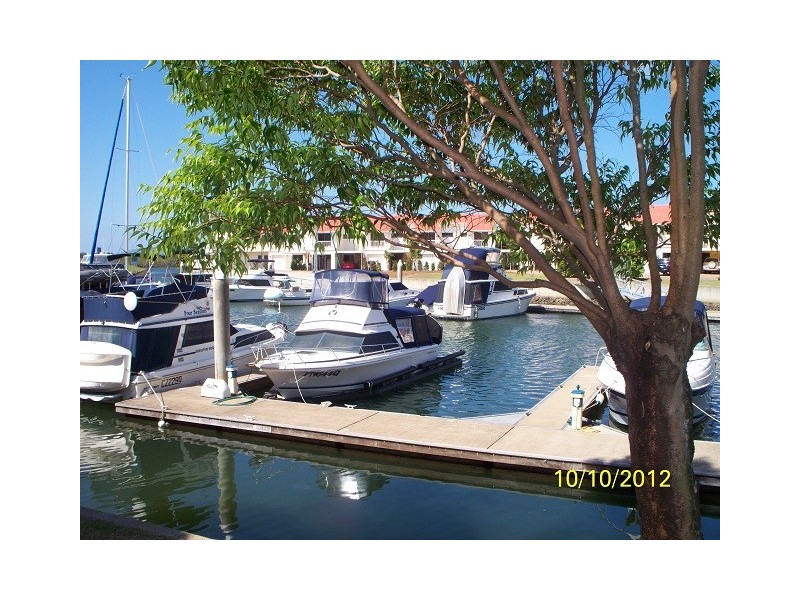 44/81 Boykambil Esp Nth, Hope Island QLD 4212