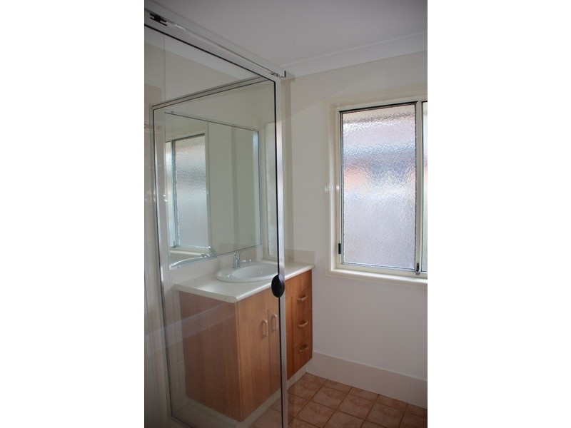 6 Yamie Ave, Varsity Lakes QLD 4227