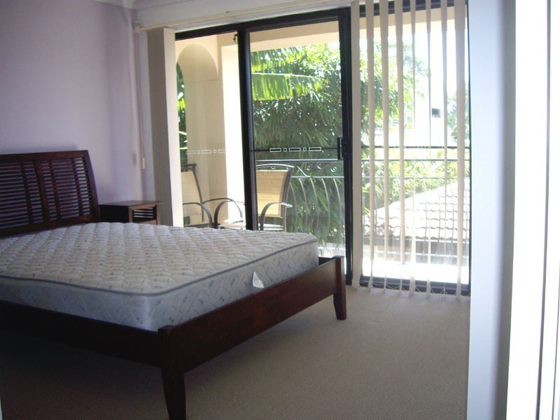 18/7 Elliott St, Surfers Paradise QLD 4217