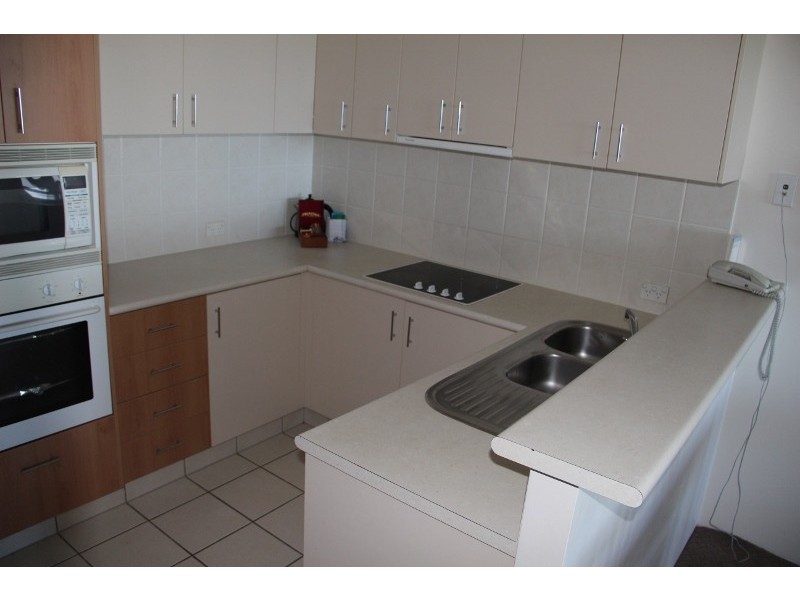 1142/2633 Gold Coast Highway, Broadbeach QLD 4218