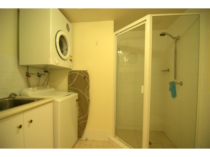 45 Deakin Street, Kangaroo Point QLD 4169