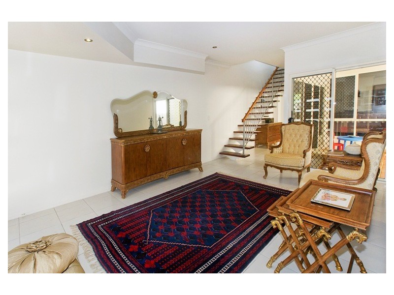 8 a Brennan Road, Scarborough QLD 4020