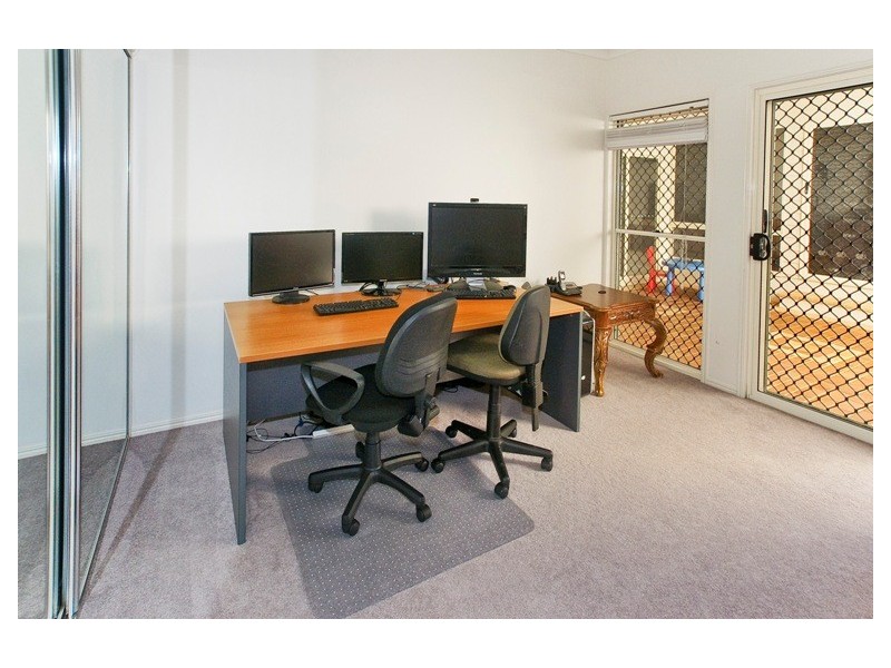 8 a Brennan Road, Scarborough QLD 4020