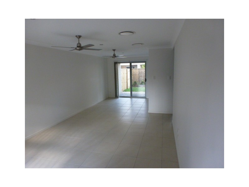 01/86 Carselgrove Ave, Fitzgibbon QLD 4018