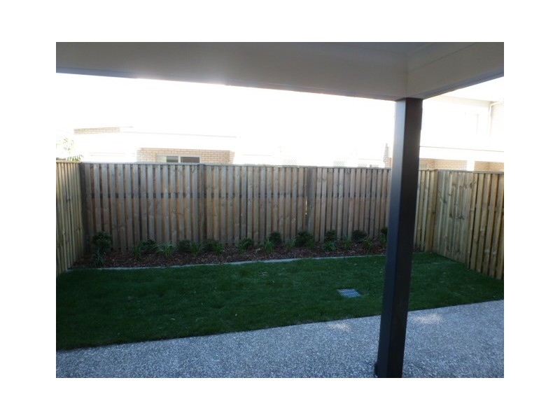 01/86 Carselgrove Ave, Fitzgibbon QLD 4018