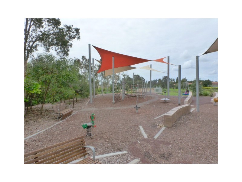 01/86 Carselgrove Ave, Fitzgibbon QLD 4018