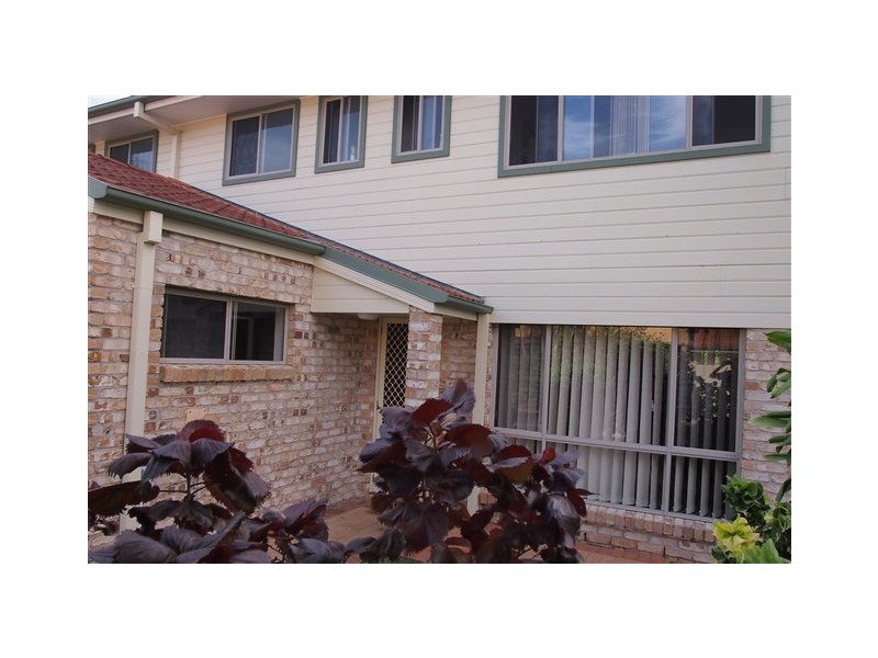 27/4 Koala Town Rd, Upper Coomera QLD 4209