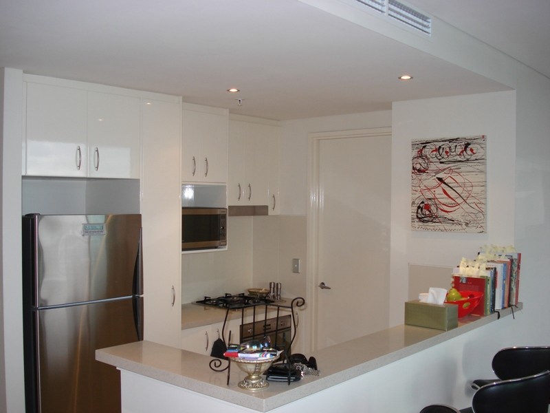 1 Como Crescent, Southport QLD 4215