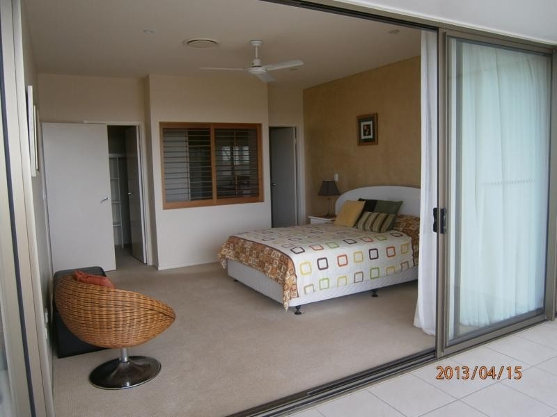 1 Grenada Way, Kawana Island QLD 4575