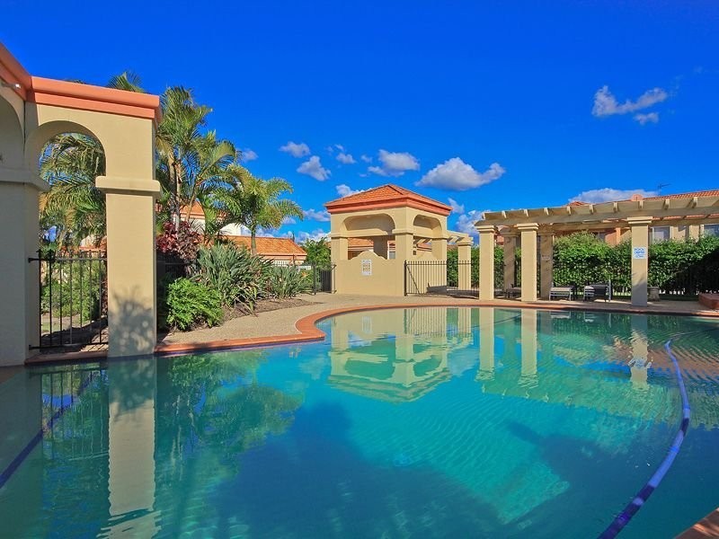 49/480 Christine Avenue, Robina QLD 4226