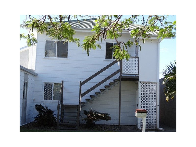 1/10 Garnet Street, Scarborough QLD 4020