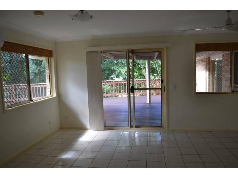 135 Universal Street, Oxenford QLD 4210