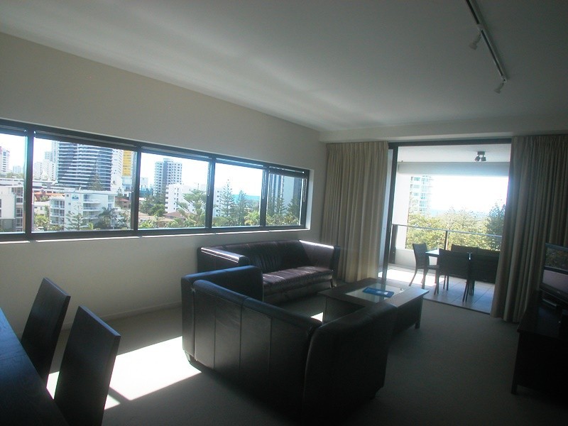 14 George Street, Broadbeach QLD 4218