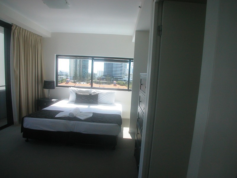 14 George Street, Broadbeach QLD 4218