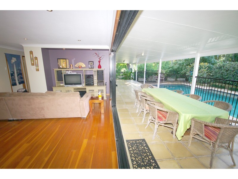 5 Joseph Place, Ormiston QLD 4160