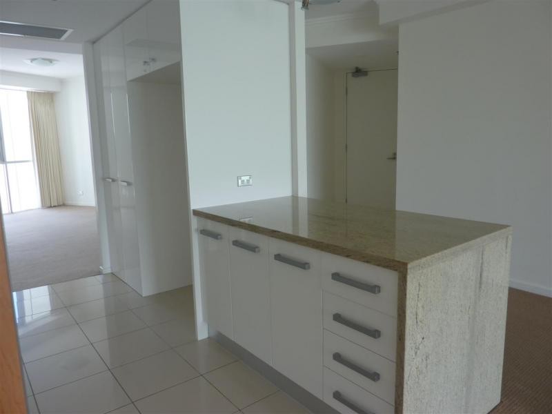 300 Marine Parade, Labrador QLD 4215