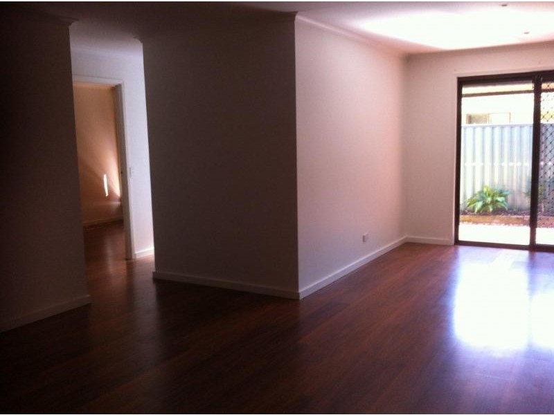 1/53 Morinda Way, Labrador QLD 4215