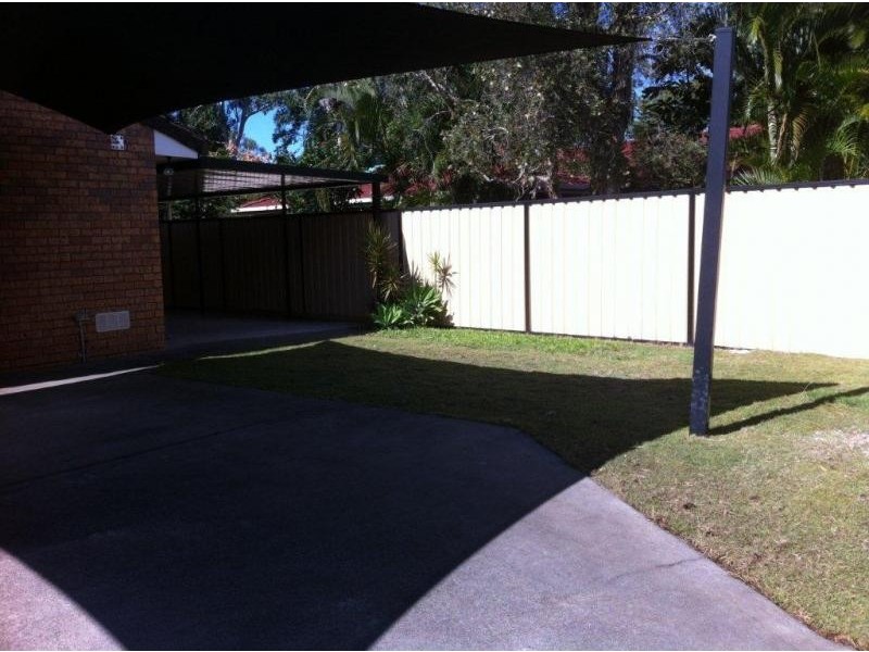 1/53 Morinda Way, Labrador QLD 4215