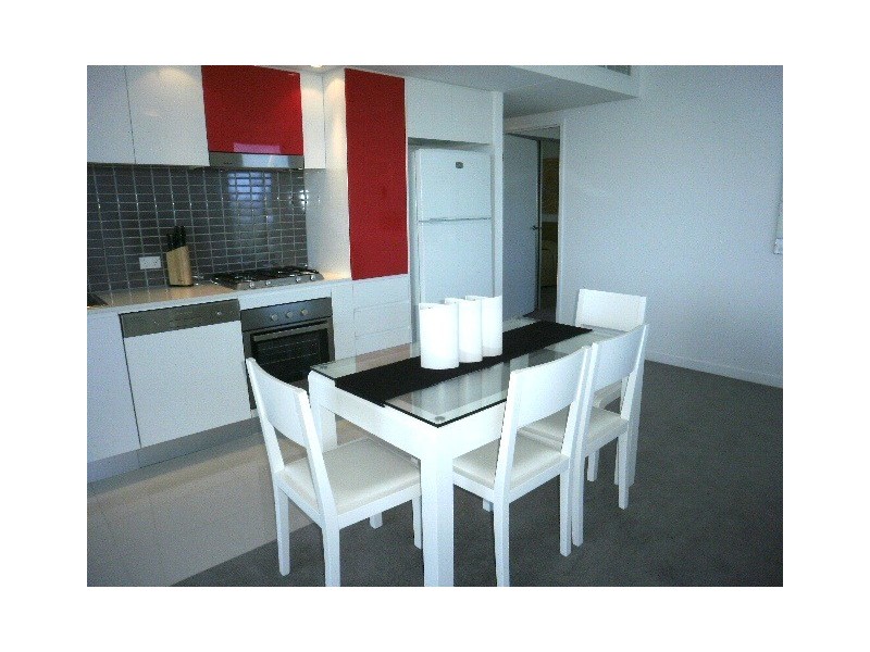 9 Lawson Street, Southport QLD 4215