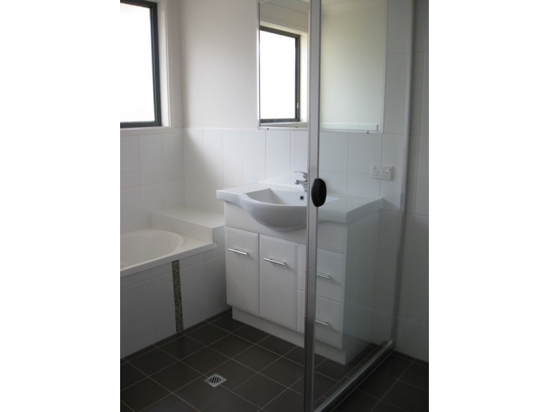 39 Ariel Ave, Kingston QLD 4114