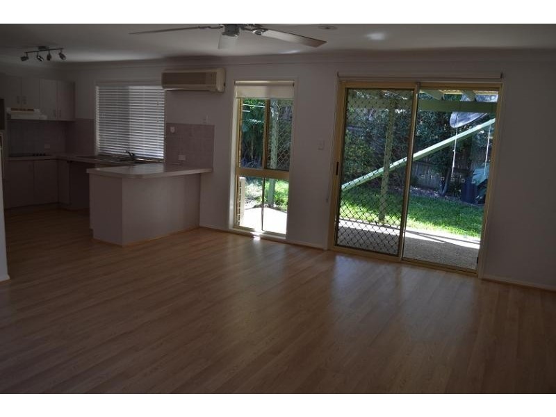 60 Settlers Street, Forest Lake QLD 4078