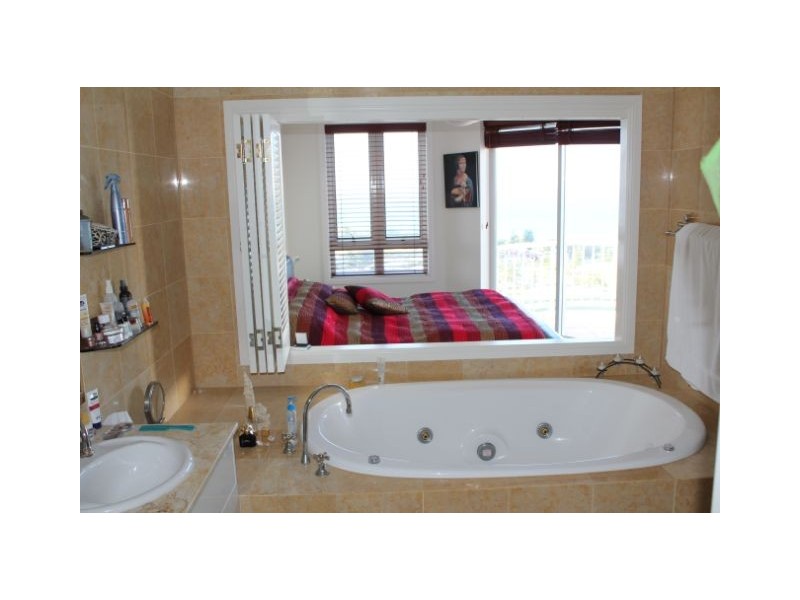 2633 Gold Coast Highway, Broadbeach QLD 4218