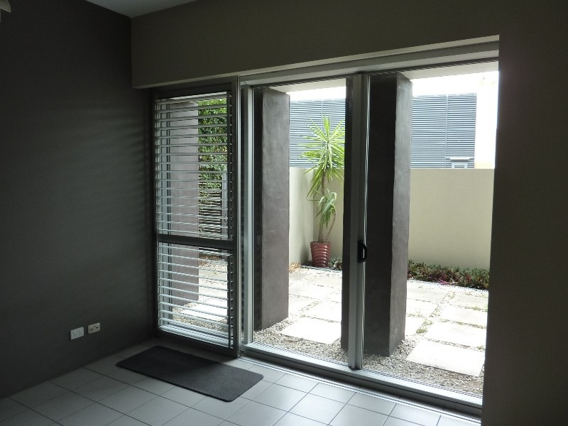 38 Skyring Terrace, Teneriffe QLD 4005