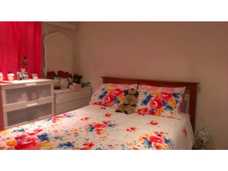 3/5 Judith St, Flinders View QLD 4305