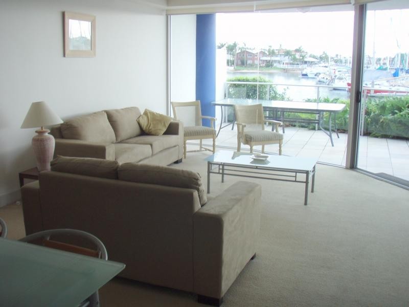 13 Nicklin Way, Minyama QLD 4575